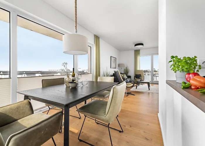 Ocean Harbour- 2 Og, Balkon, Kamin *